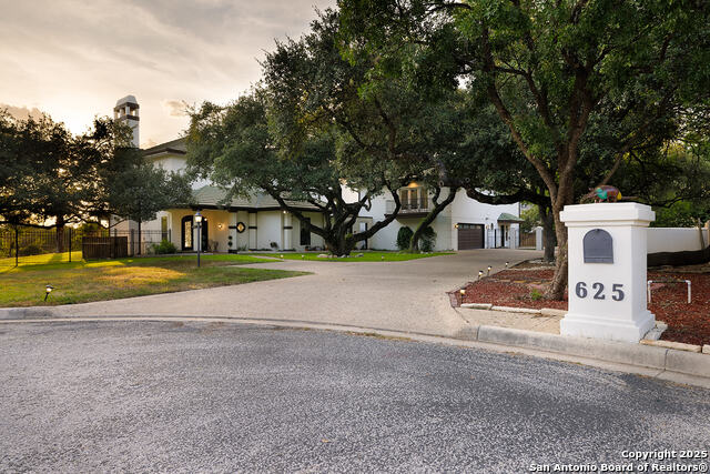 Details for 625 Paseo Canada St, Hollywood Park, TX 78232