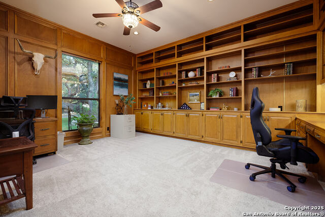 Listing photo id 15 for 625 Paseo Canada St