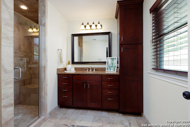 Listing photo id 20 for 625 Paseo Canada St