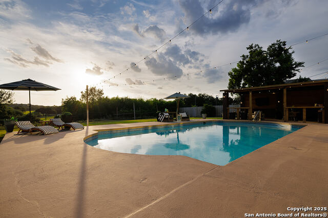 Listing photo id 26 for 625 Paseo Canada St