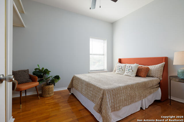 Listing photo id 37 for 625 Paseo Canada St