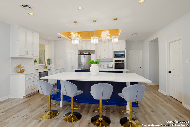 Listing photo id 4 for 625 Paseo Canada St