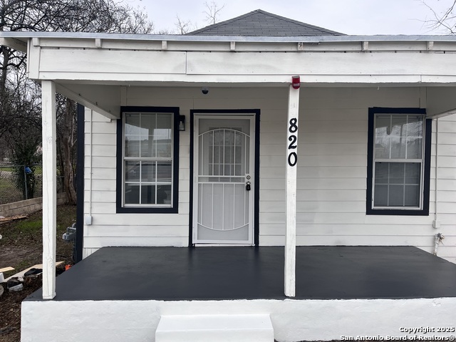 Listing photo id 12 for 1103, 1318, 820 New Laredo-willow-frank