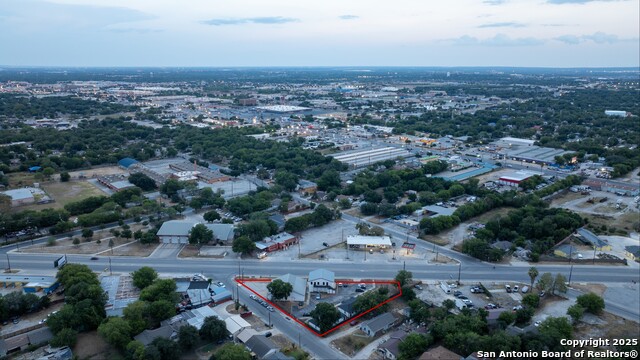 Listing photo id 16 for 1103, 1318, 820 New Laredo-willow-frank