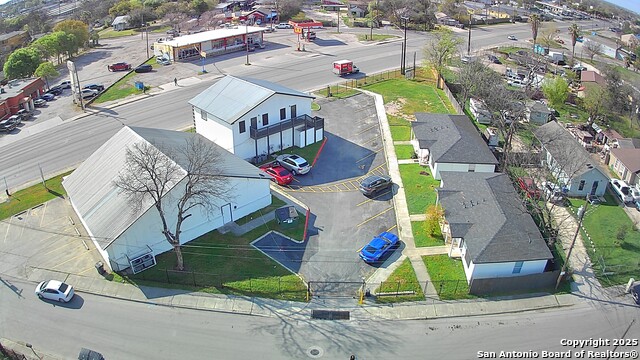 Listing photo id 6 for 1103, 1318, 820 New Laredo-willow-frank
