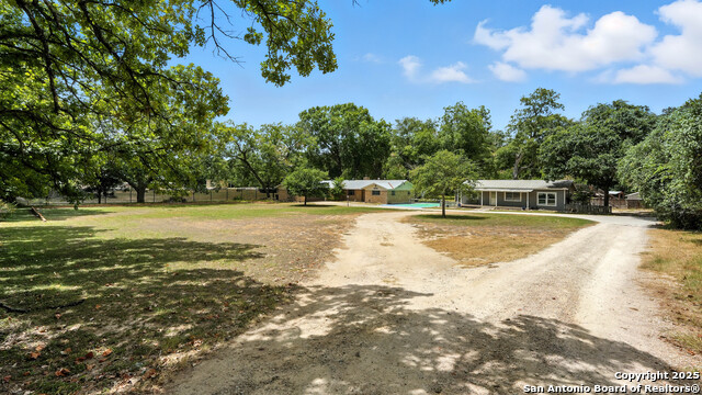 Listing photo id 0 for 683 Albert  