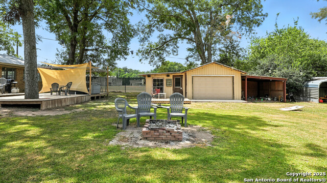 Listing photo id 40 for 683 Albert  