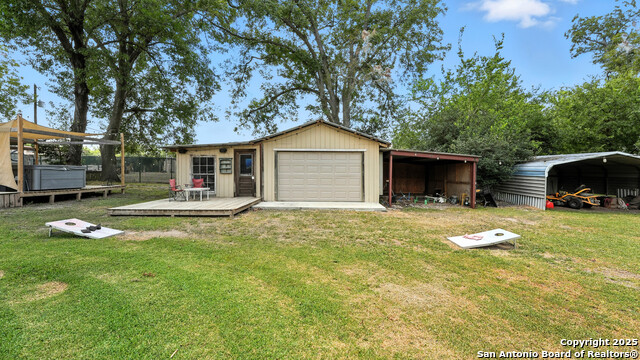 Listing photo id 47 for 683 Albert  