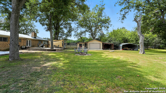 Listing photo id 51 for 683 Albert  