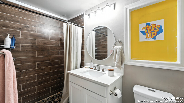 Listing photo id 16 for 695 Albert  