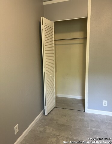 Image 12 of 17 For 6858 Maple Springs