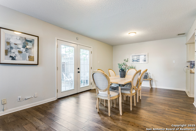 Image 10 of 28 For 701 Strings Dr