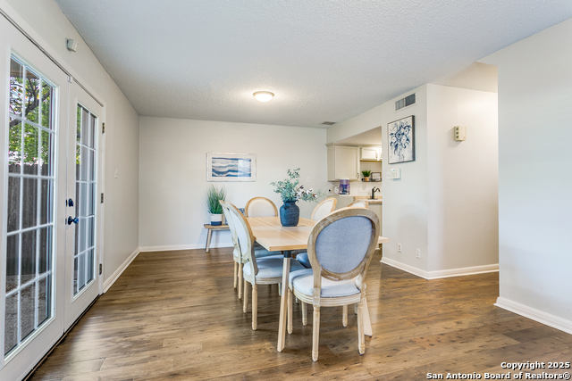 Image 11 of 28 For 701 Strings Dr