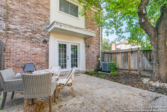 Image 23 of 28 For 701 Strings Dr