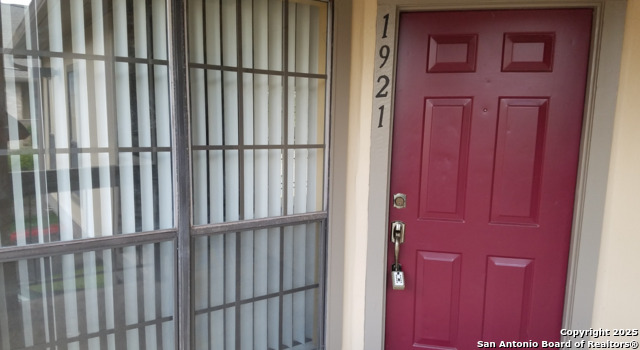 Image 2 of 19 For 11839 Parliament Dr  1921