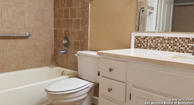 Image 9 of 19 For 11839 Parliament Dr  1921