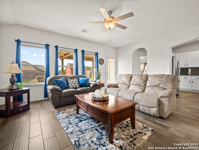 Image 7 of 41 For 133 Alba