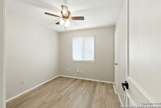 Image 20 of 37 For 12043 Stoney Crossing