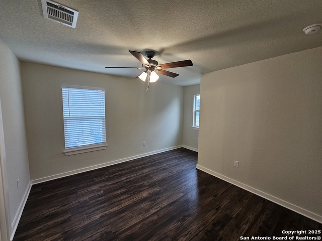 Image 10 of 21 For 810 Walters S # 201