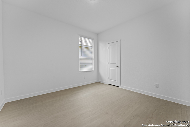 Listing photo id 8 for 14819 Taradeau