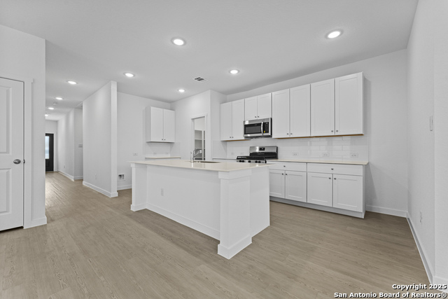 Listing photo id 11 for 14819 Taradeau