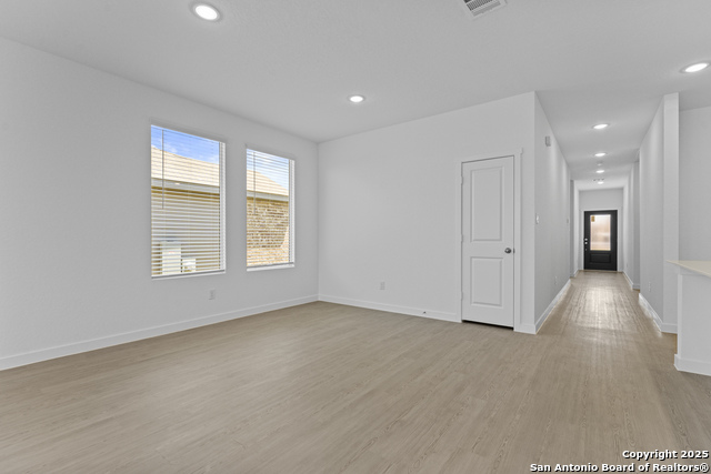 Listing photo id 12 for 14819 Taradeau