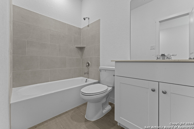 Listing photo id 6 for 14819 Taradeau