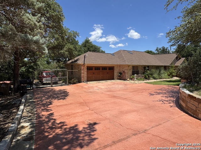 Image 3 of 47 For 10027 Creekwood