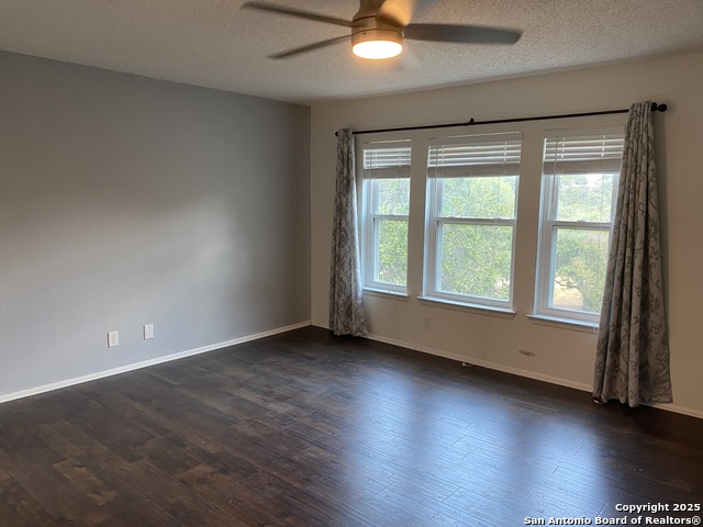 Listing photo id 12 for 2439 Karat