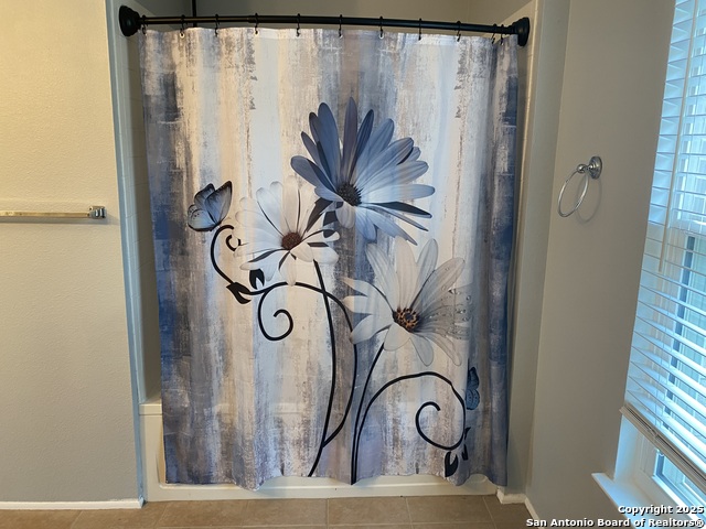 Listing photo id 17 for 2439 Karat