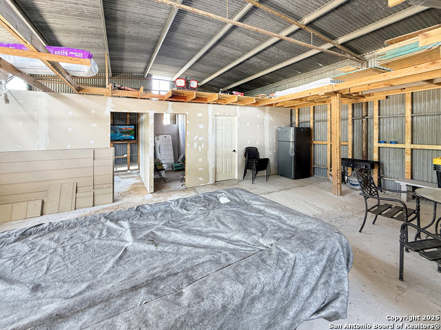 Listing photo id 15 for 2391 County Road 414