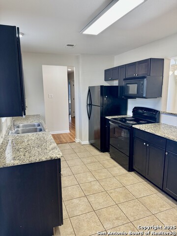 Image 7 of 20 For 410 Shannon Lee St