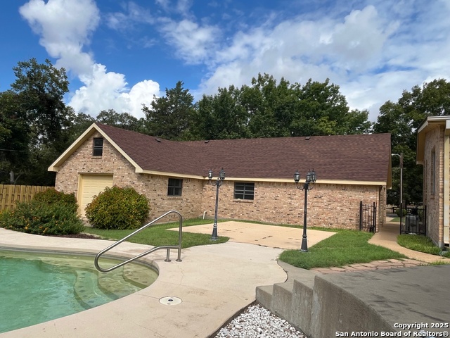Listing photo id 22 for 1120 Avenue D