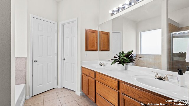 Image 17 of 44 For 2024 Warwick Place