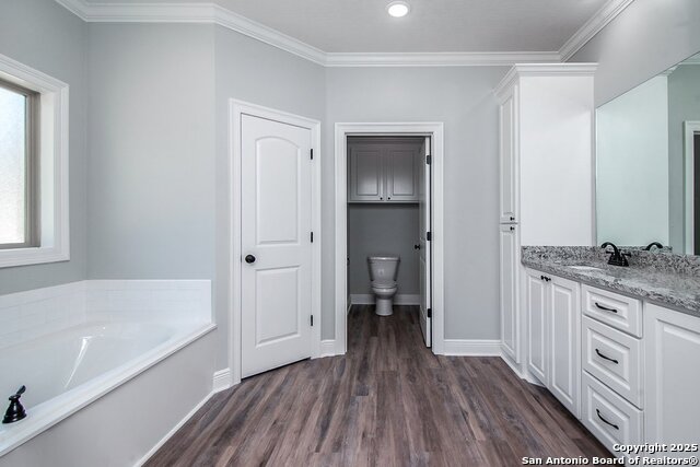 Image 6 of 13 For 226 Colonial