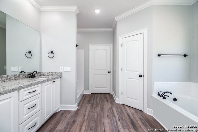 Image 7 of 13 For 226 Colonial