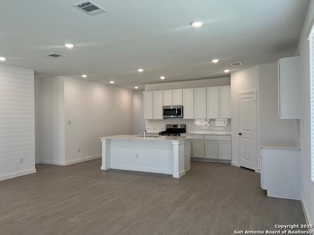 Listing photo id 6 for 5015 Palo Duro