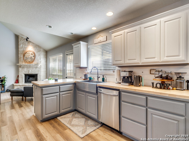 Image 11 of 25 For 129 Mountainview