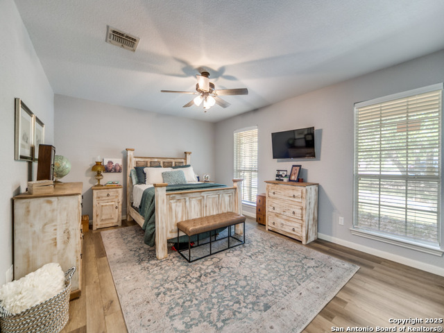 Image 13 of 25 For 129 Mountainview