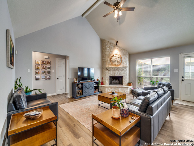 Image 5 of 25 For 129 Mountainview