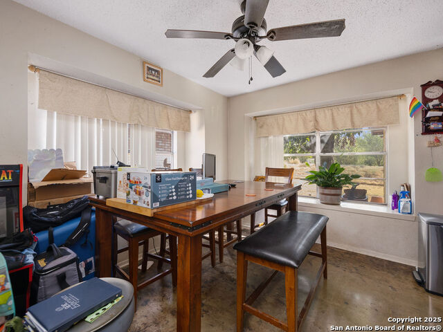 Image 23 of 30 For 4706 Esterbrook