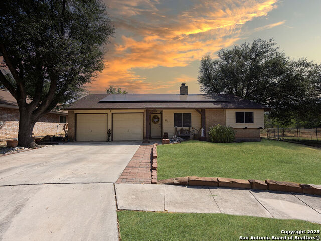 Image 3 of 30 For 4706 Esterbrook