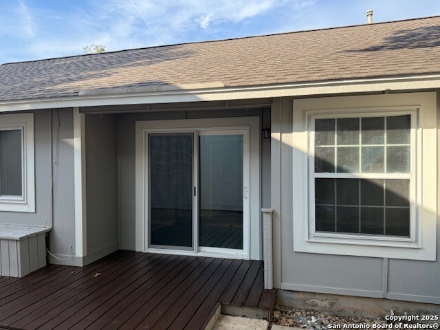 Listing photo id 13 for 12019 Stoney
