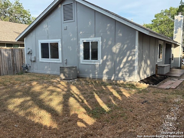 Listing photo id 15 for 12019 Stoney