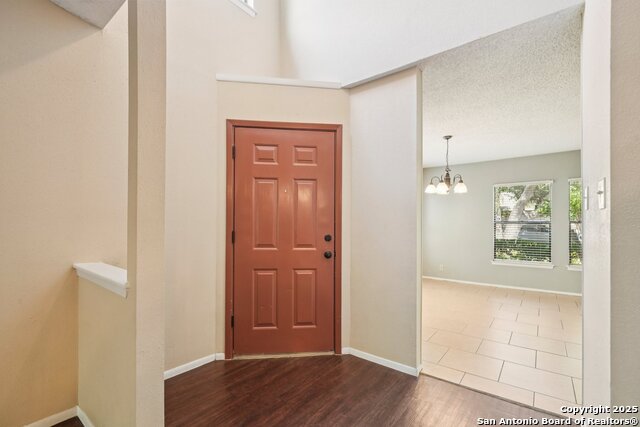 Image 5 of 33 For 10338 Country Vista