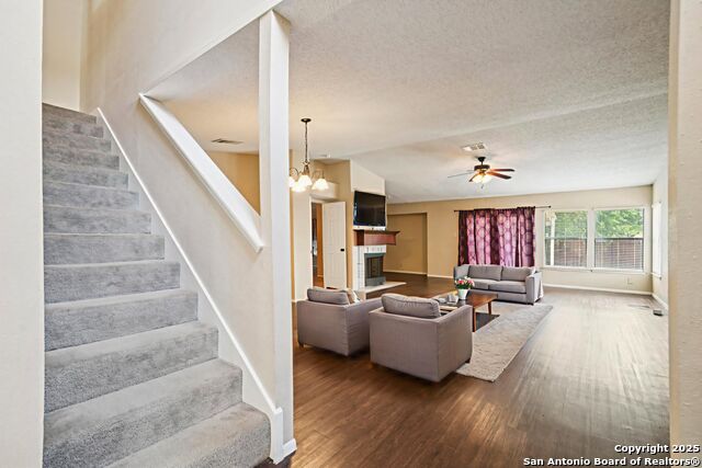 Image 6 of 33 For 10338 Country Vista