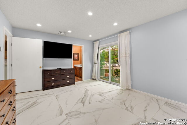 Listing photo id 12 for 7130 Ranch Hill