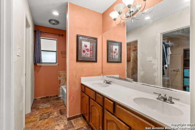 Listing photo id 13 for 7130 Ranch Hill