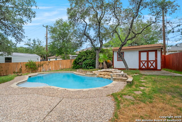 Listing photo id 19 for 7130 Ranch Hill