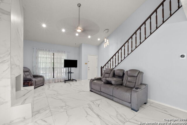 Listing photo id 5 for 7130 Ranch Hill